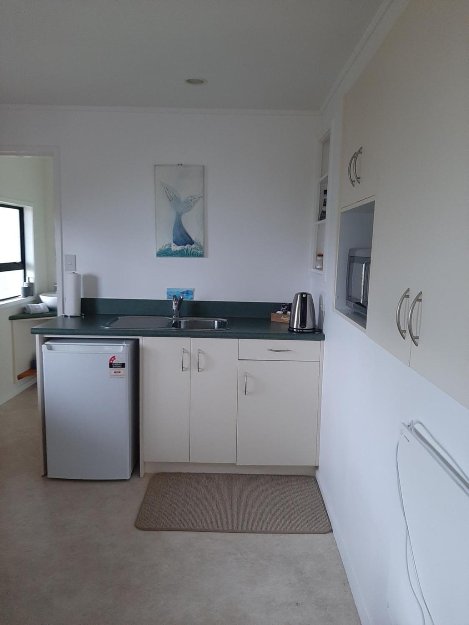 A Sea View B&B Пиктън Екстериор снимка