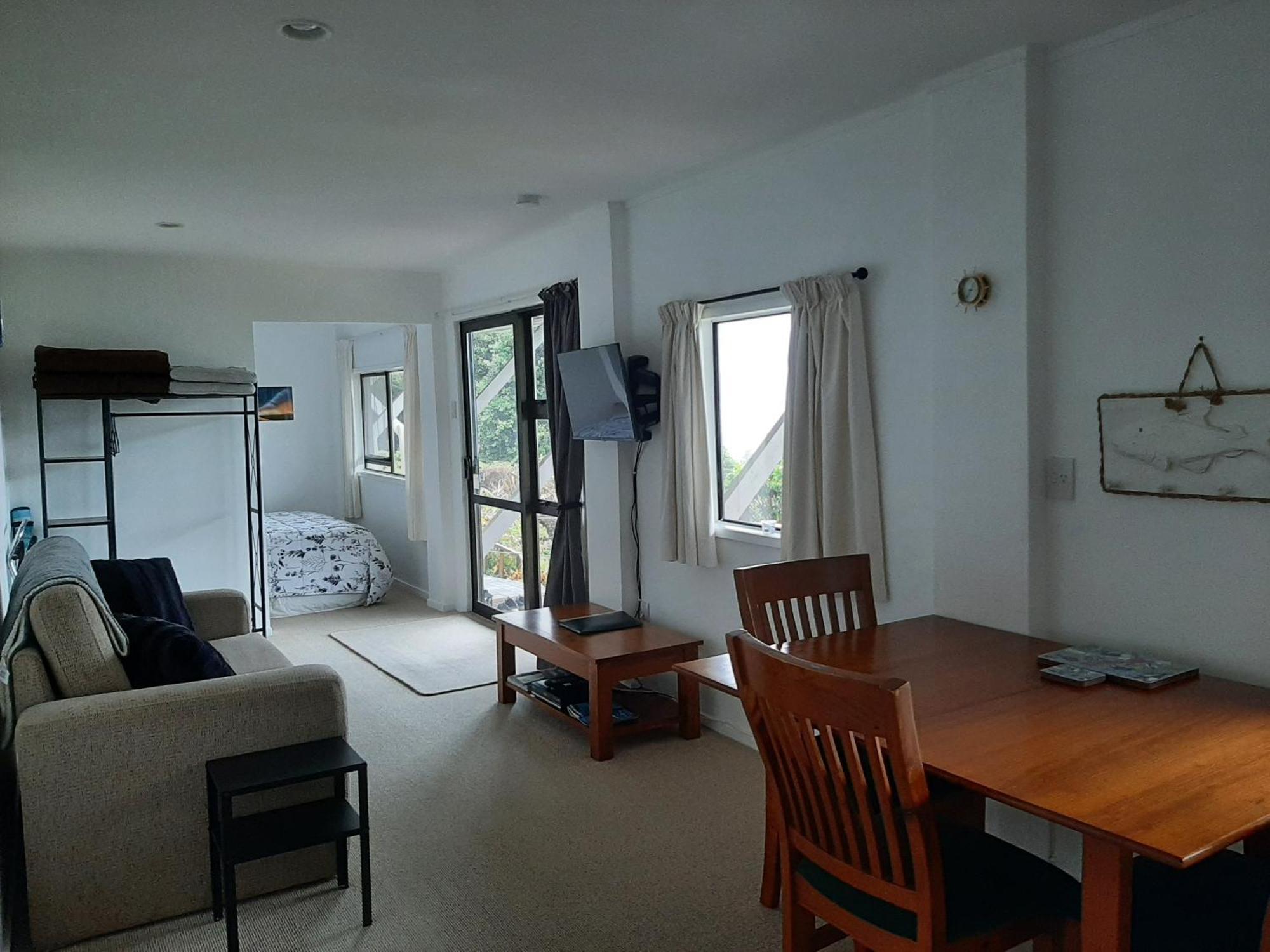 A Sea View B&B Пиктън Екстериор снимка